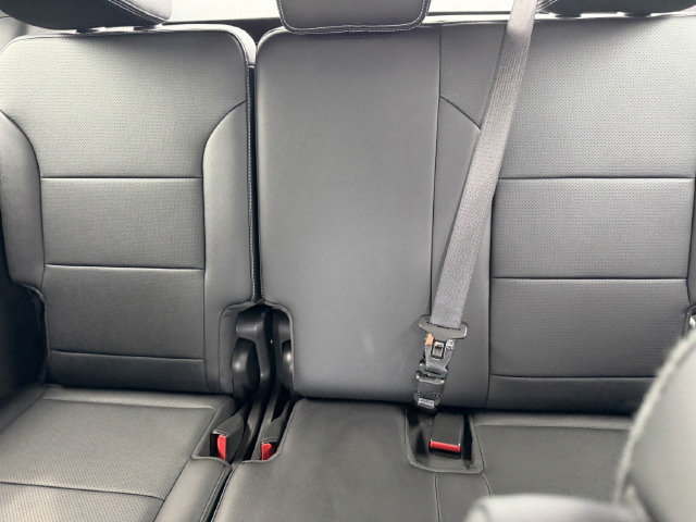 Used 2026 Chevrolet Traverse LT FWD image 22