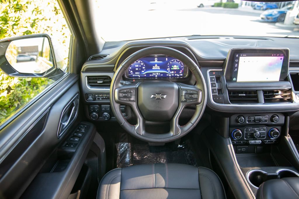 Used 2023 Chevrolet Suburban RST w/ Luxury Package image 10