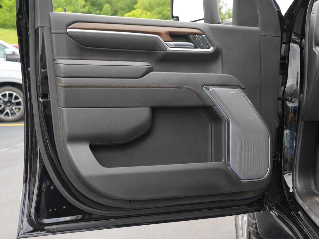 Used 2024 Chevrolet Silverado 3500 High Country w/ High Country Premium Package AWD/4WD image 15