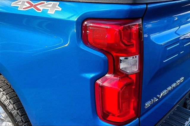 Used 2024 Chevrolet Silverado 1500 RST image 28