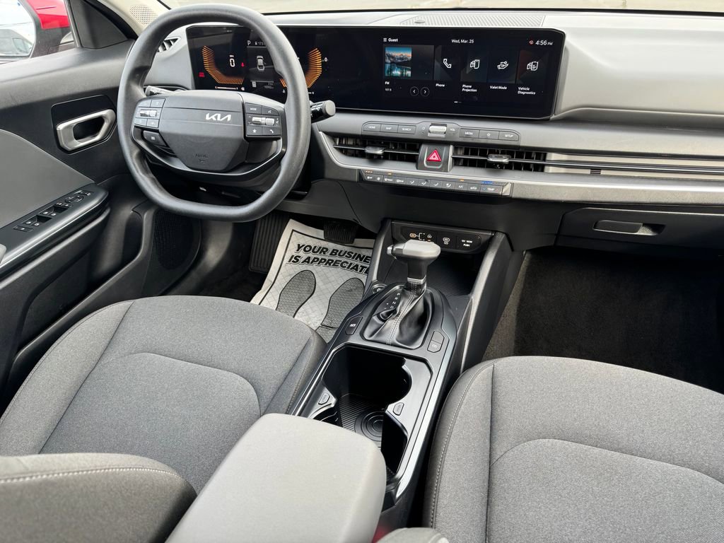 Used 2025 Kia K4 LXS image 12