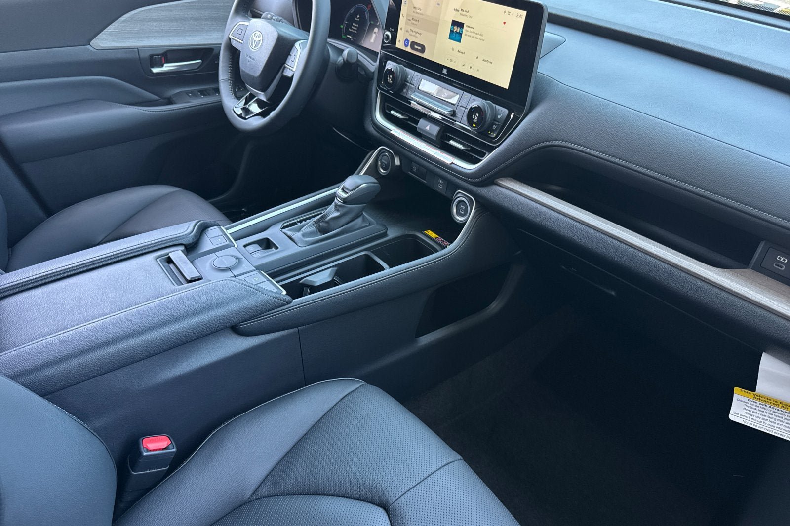 New 2026 Toyota Grand Highlander AWD Hybrid image 18