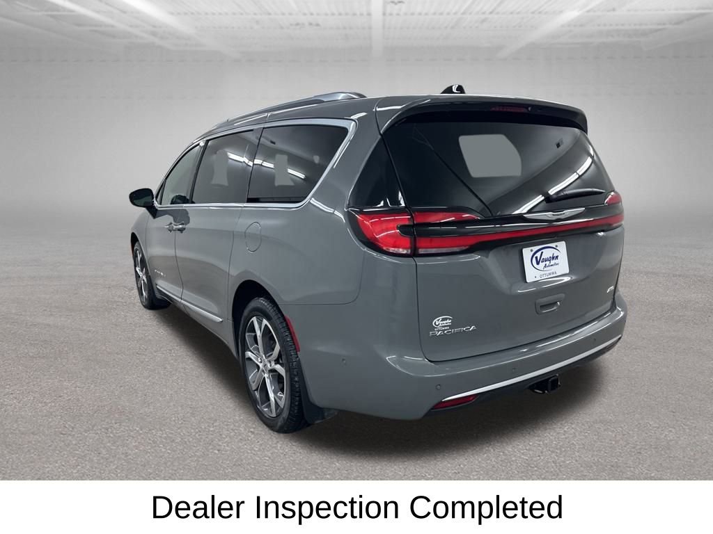 Used 2023 Chrysler Pacifica Pinnacle w/ Trailer Tow Group image 10