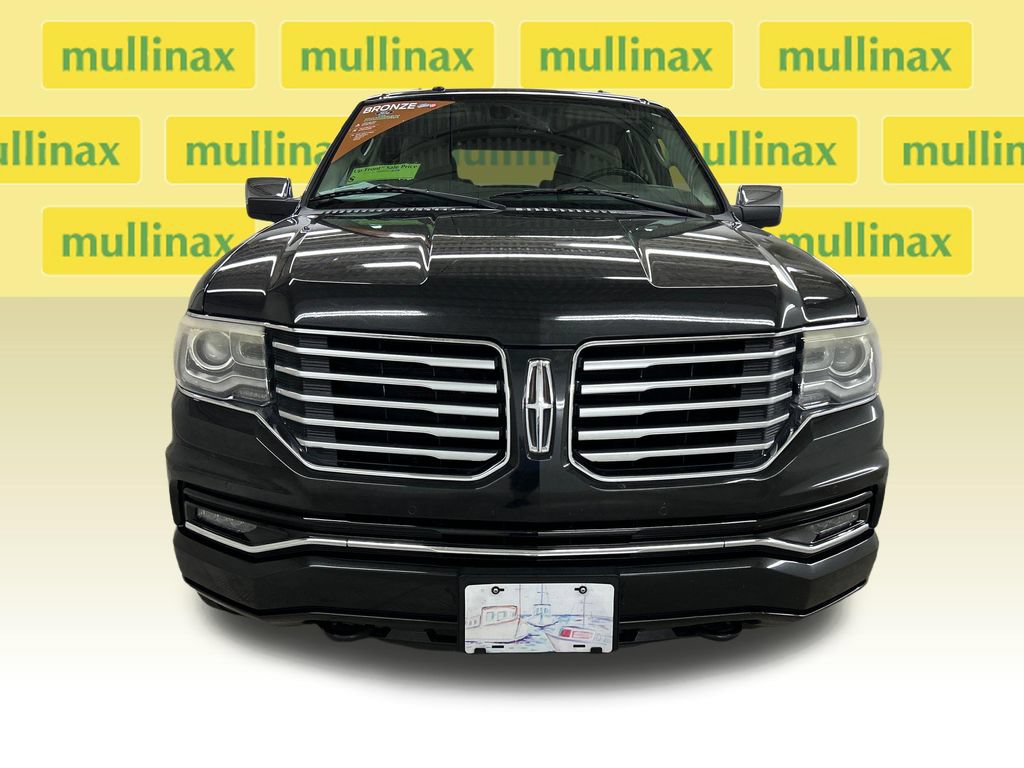 Used 2015 Lincoln Navigator 2WD image 14