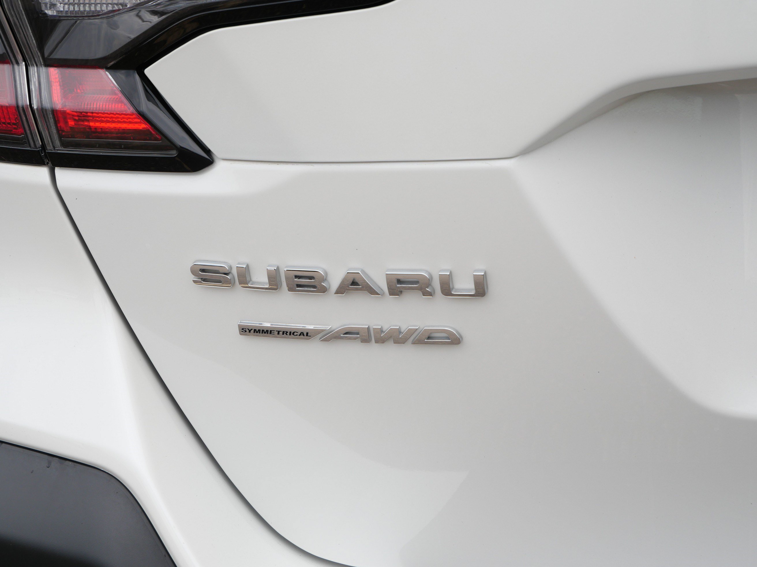 Used 2025 Subaru Outback Limited AWD/4WD image 8
