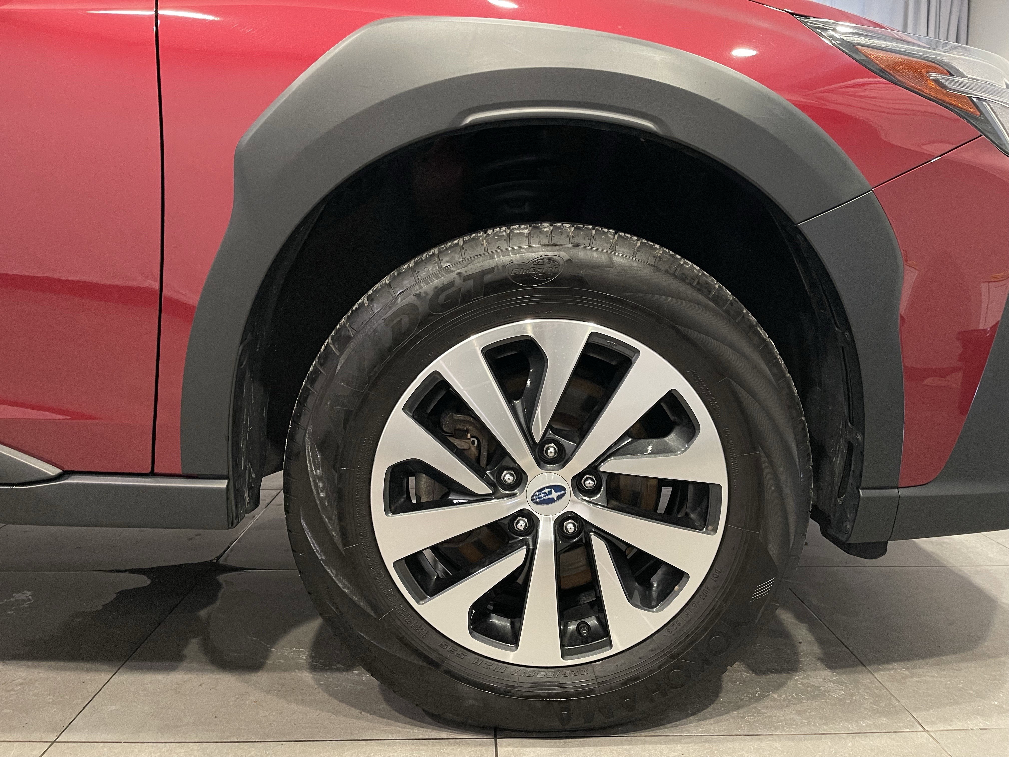 Used 2024 Subaru Outback Premium image 11