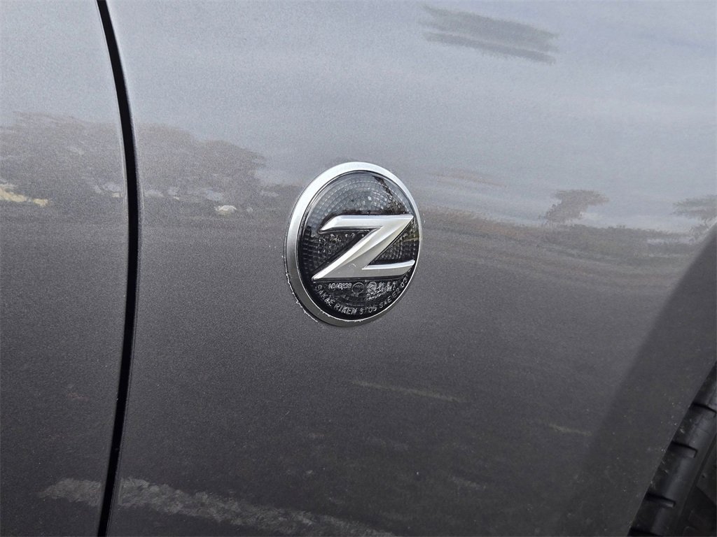 Used 2020 Nissan 370Z Touring Sport image 9