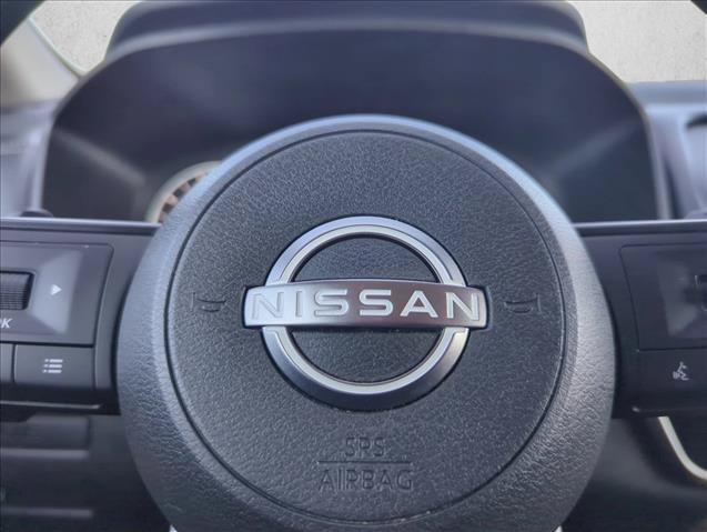 Used 2024 Nissan Rogue S AWD/4WD image 23
