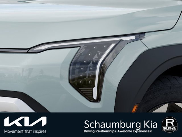 New 2027 Kia EV3 Wind FWD image 10