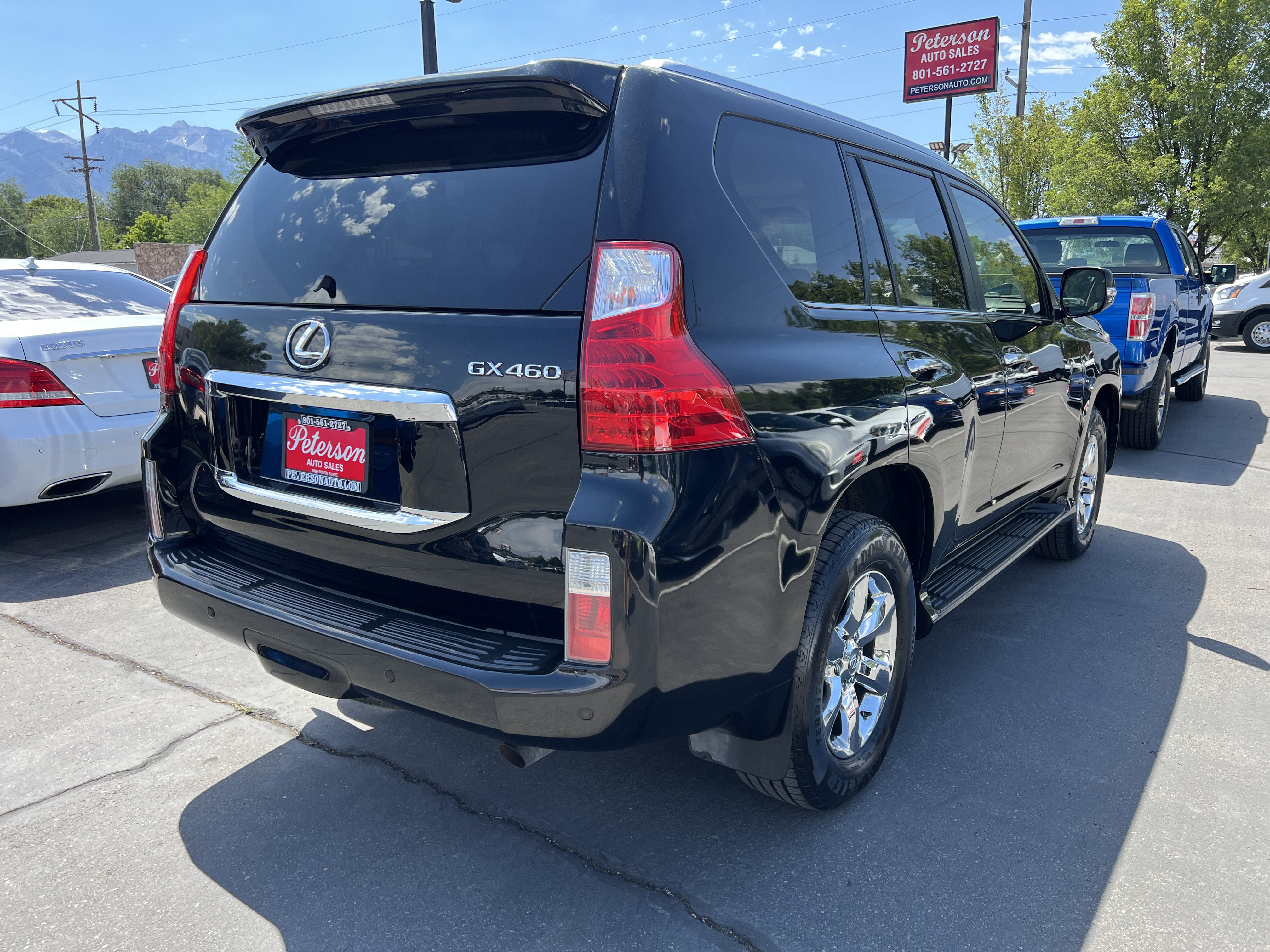 Used 2011 Lexus GX 460 w/ Convenience Pkg AWD/4WD image 6
