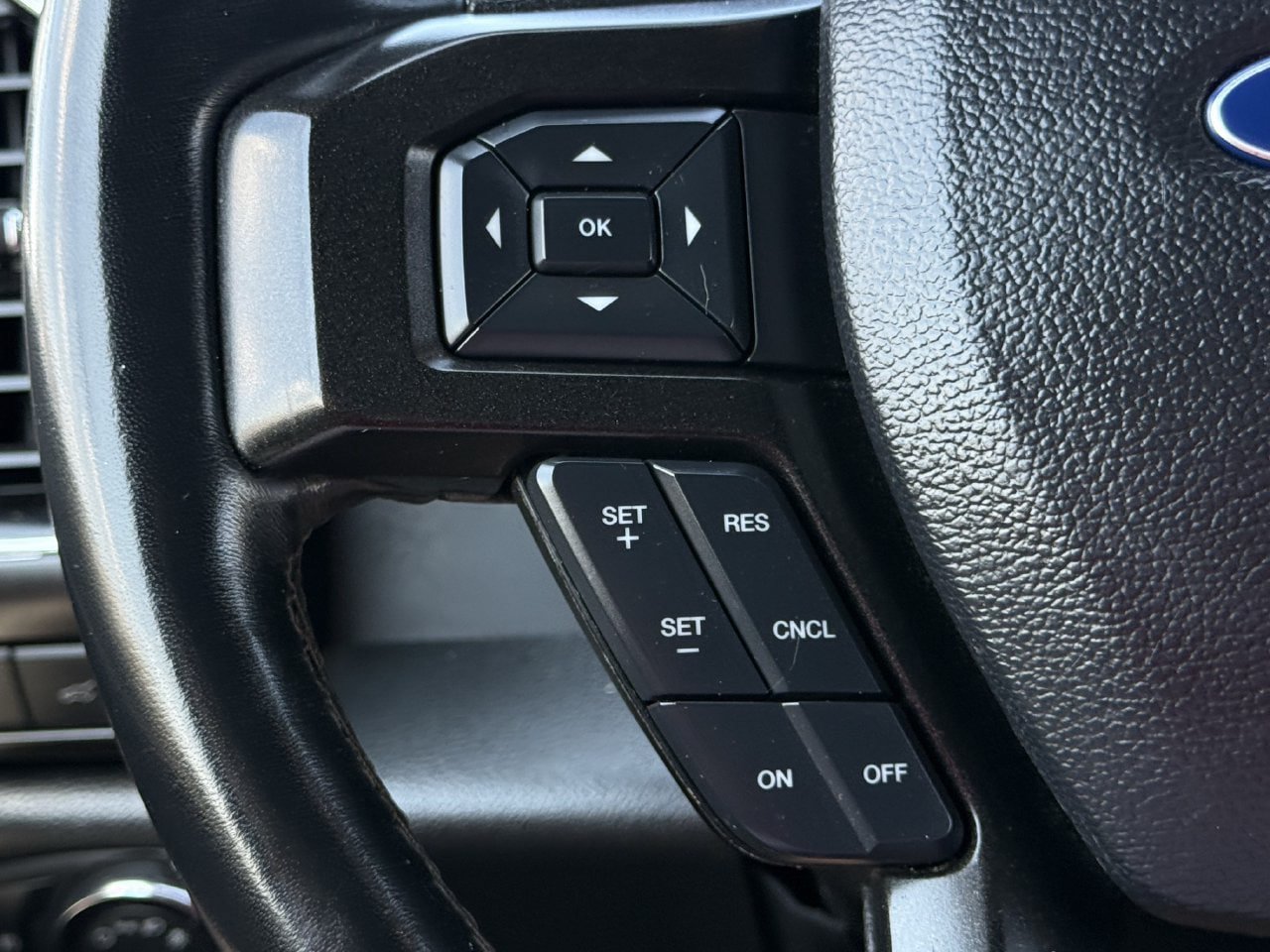 Used 2020 Ford Expedition Max Limited RWD image 12