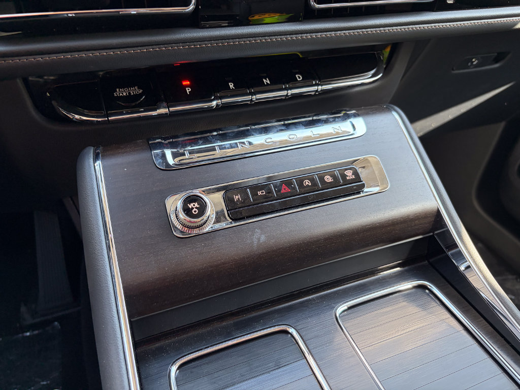 New 2026 Lincoln Aviator Reserve w/ Jet Appearance Package AWD/4WD image 44