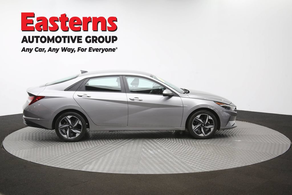 Used 2023 Hyundai Elantra SEL w/ Convenience Package FWD image 39