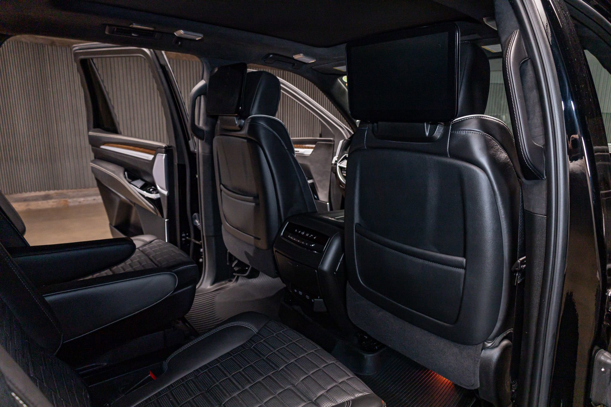 Used 2025 Cadillac Escalade Sport Platinum AWD/4WD image 26