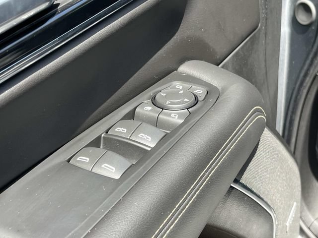 Certified 2025 GMC Yukon Elevation AWD/4WD image 32