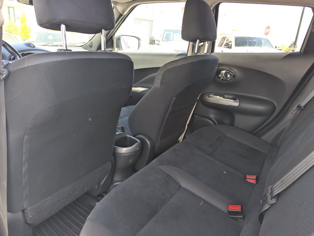 Used 2015 Nissan Juke SV w/ Technology Package AWD/4WD image 32