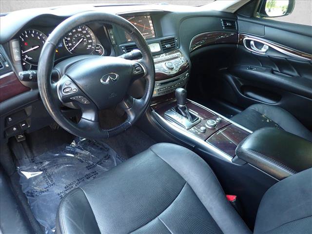 Used 2019 INFINITI Q70 L 3.7 AWD/4WD image 9