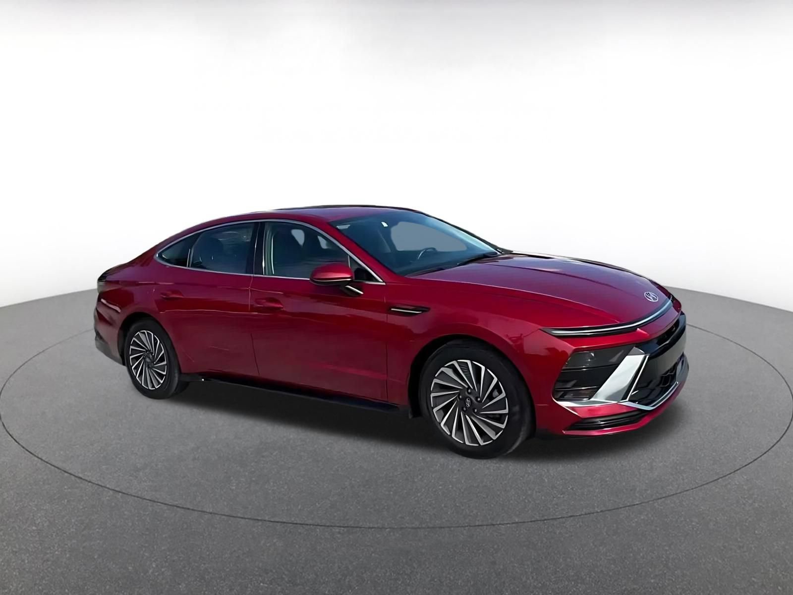 Used 2025 Hyundai Sonata SEL FWD image 2