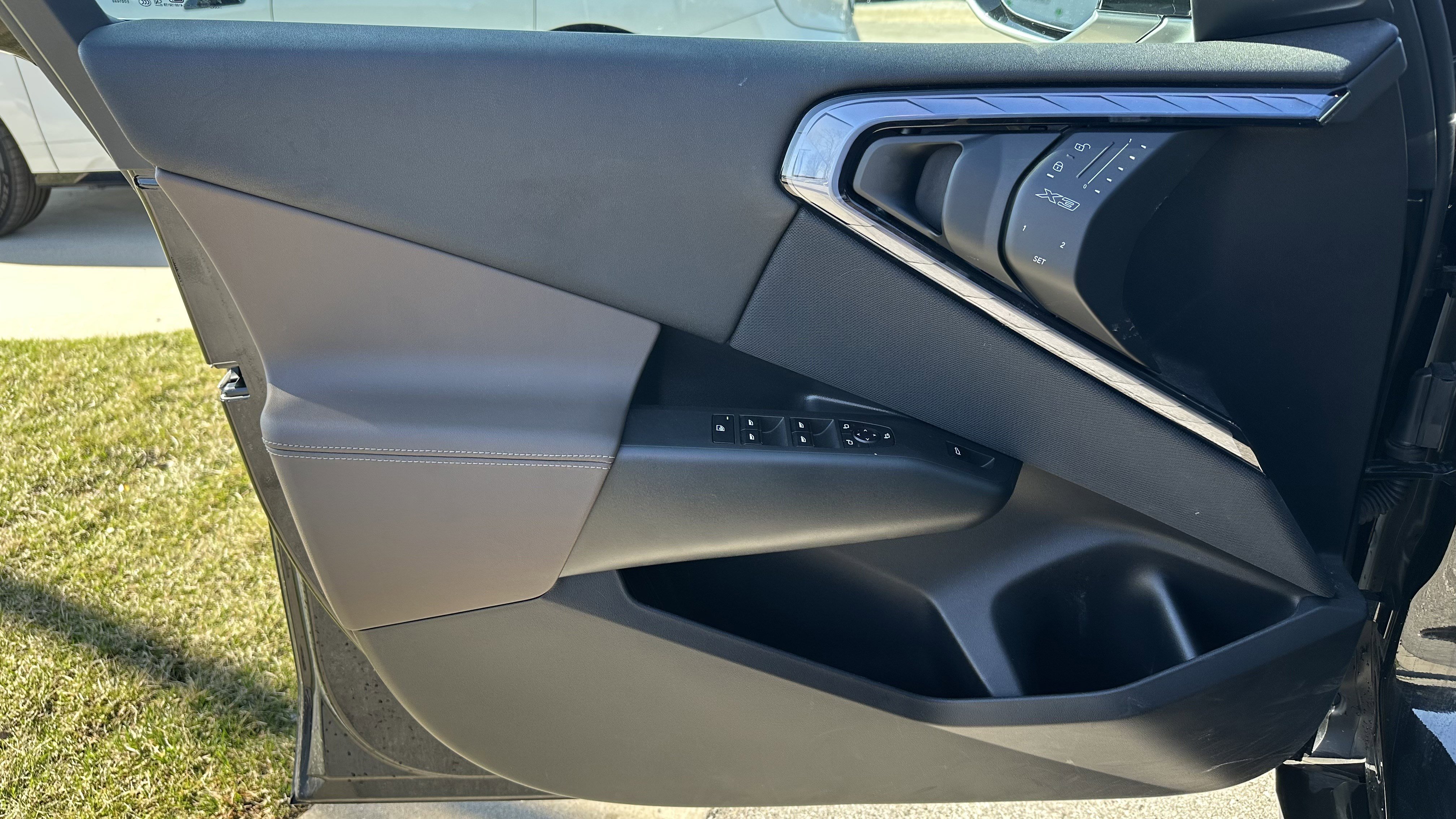 Certified 2025 BMW X3 xDrive30i image 16