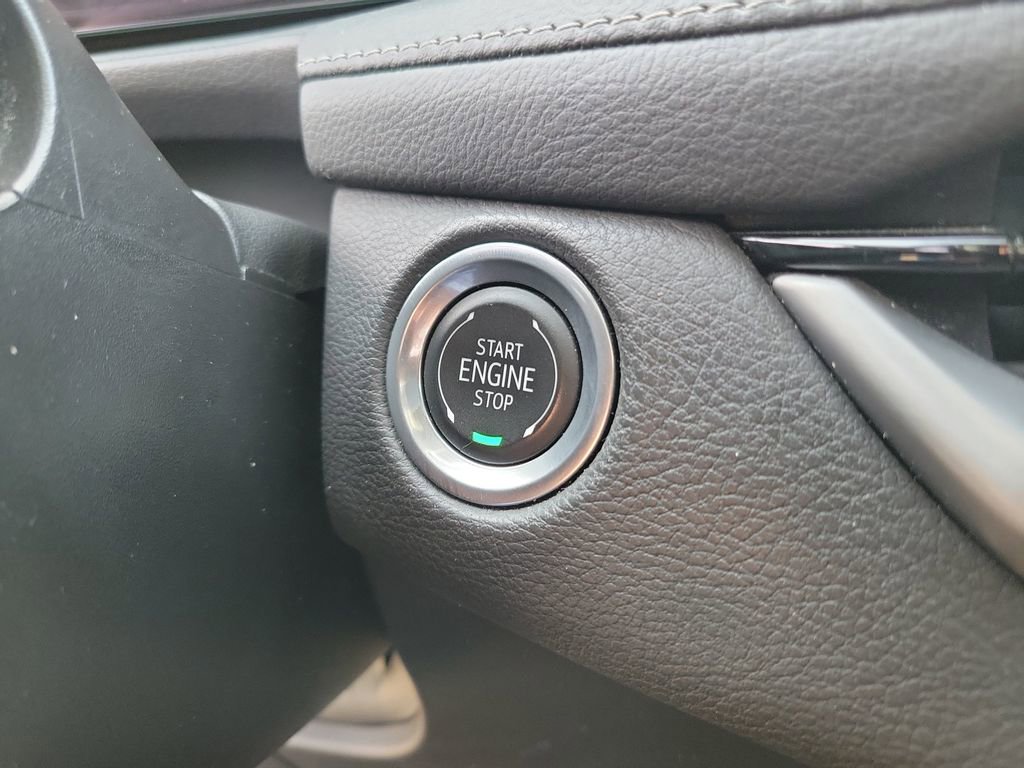Used 2024 Cadillac XT4 Premium Luxury AWD/4WD image 28