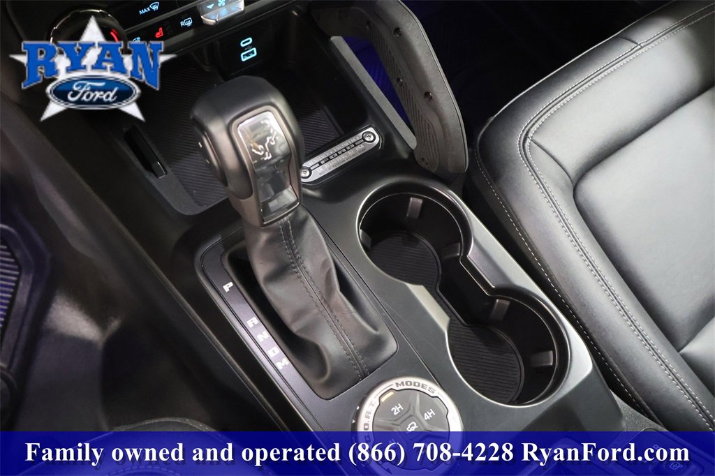 Used 2025 Ford Bronco Badlands image 26