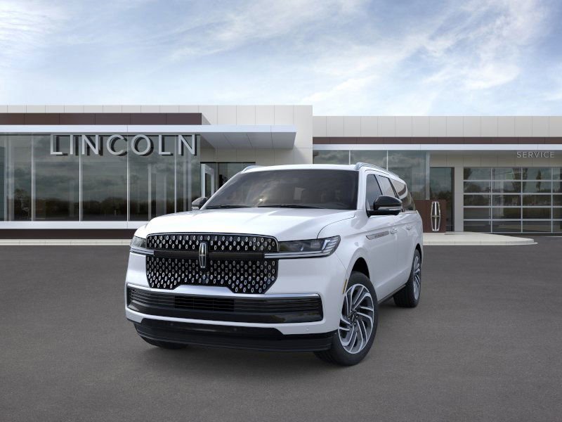 New 2025 Lincoln Navigator L Reserve image 2