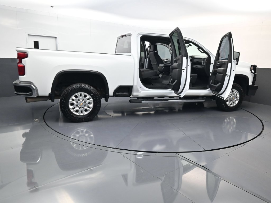 Used 2023 Chevrolet Silverado 2500 LT w/ Convenience Package AWD/4WD image 28