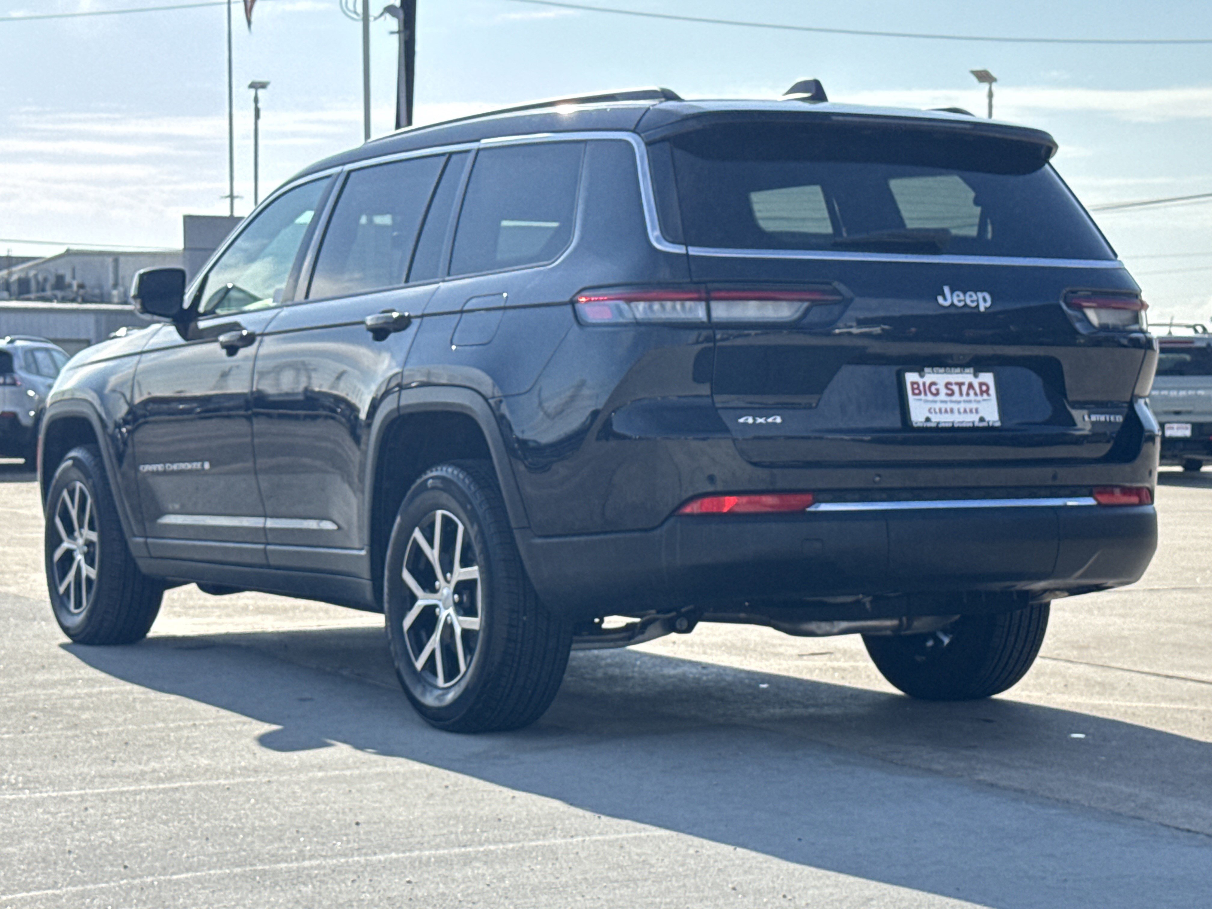 Used 2024 Jeep Grand Cherokee L Limited image 9