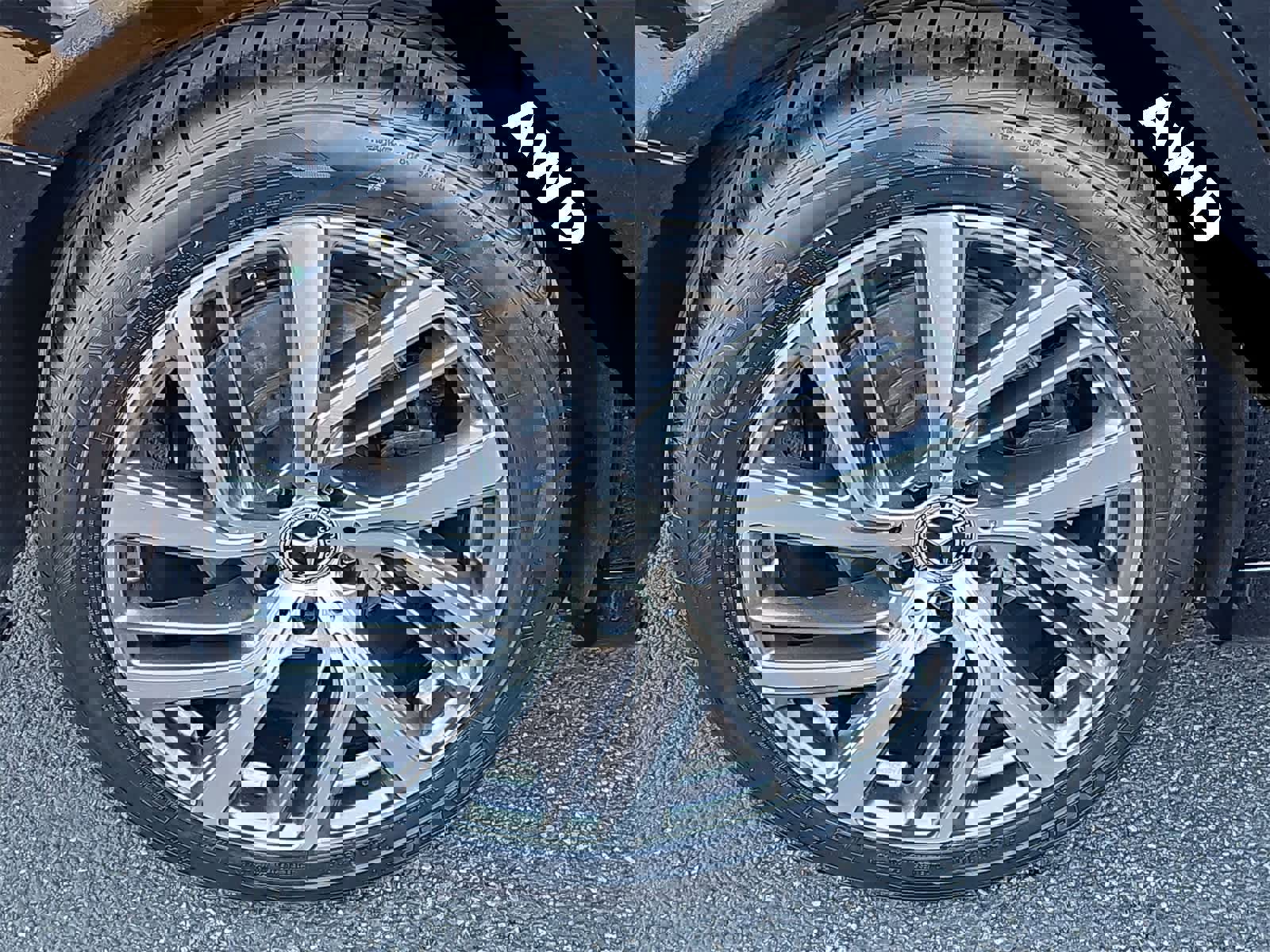 Used 2024 Mercedes-Benz E 350 4MATIC Sedan image 12