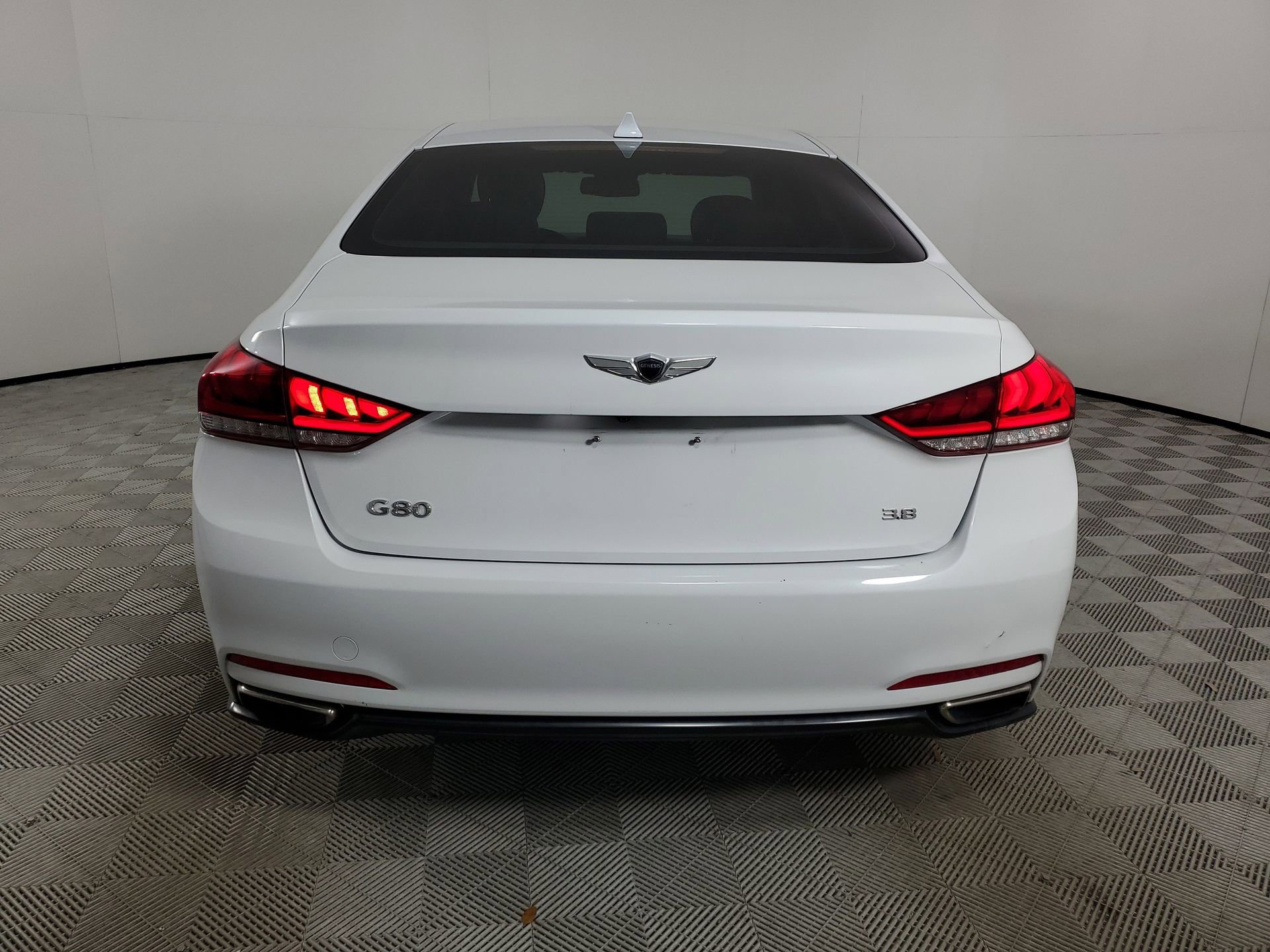 Used 2017 Genesis G80 3.8 image 9