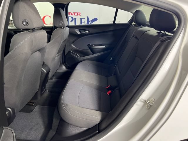 Used 2017 Chevrolet Cruze LT FWD image 24
