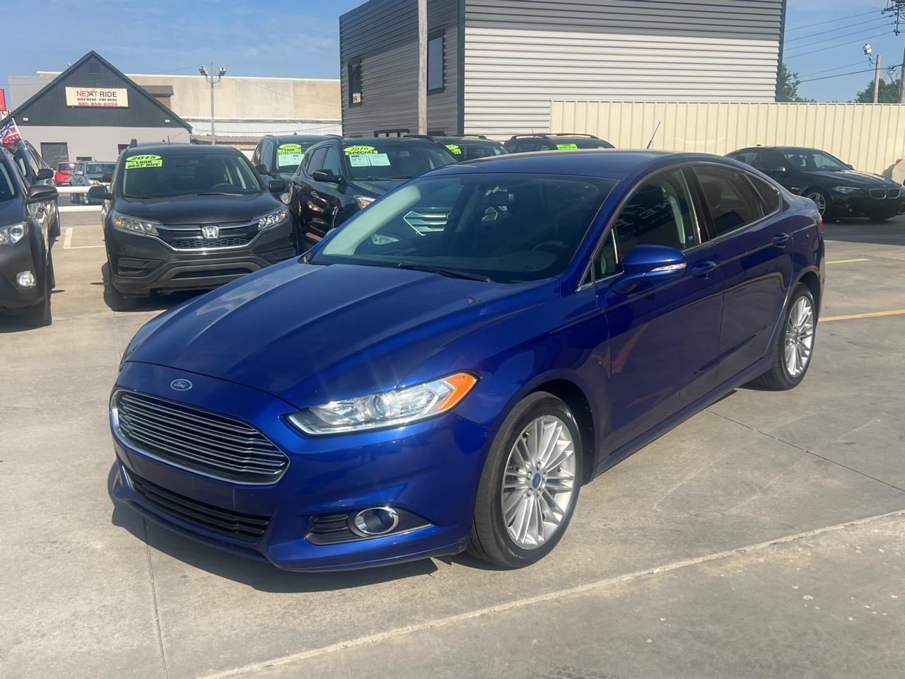 Used 2016 Ford Fusion SE w/ Equipment Group 202A AWD/4WD image 3