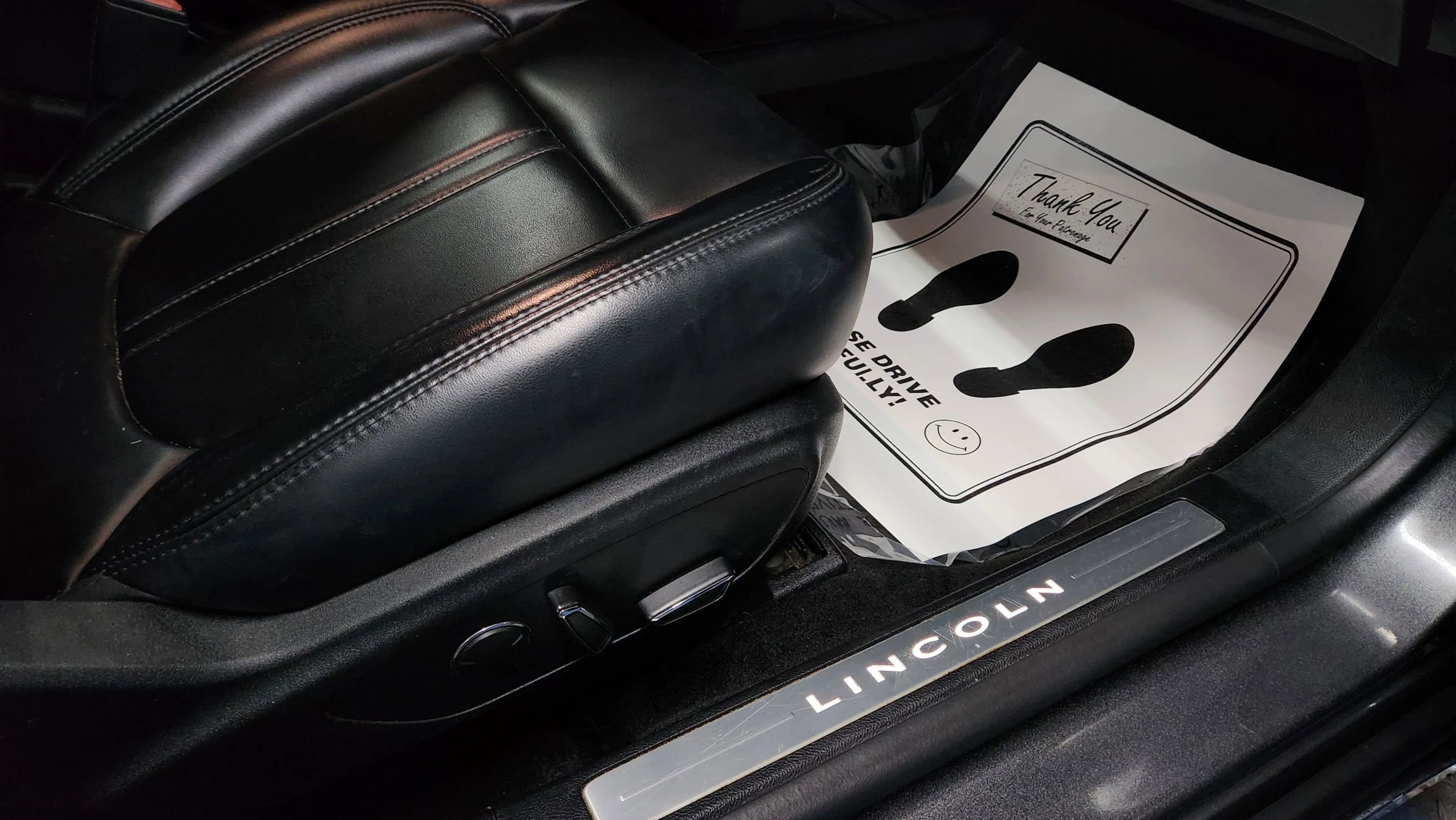 Used 2020 Lincoln MKZ image 15