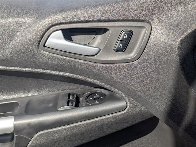 Used 2016 Ford Transit Connect XLT image 19