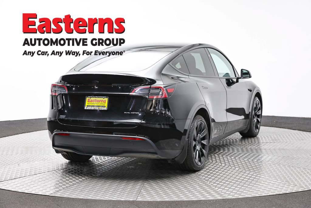 Used 2024 Tesla Model Y Long Range AWD/4WD image 5
