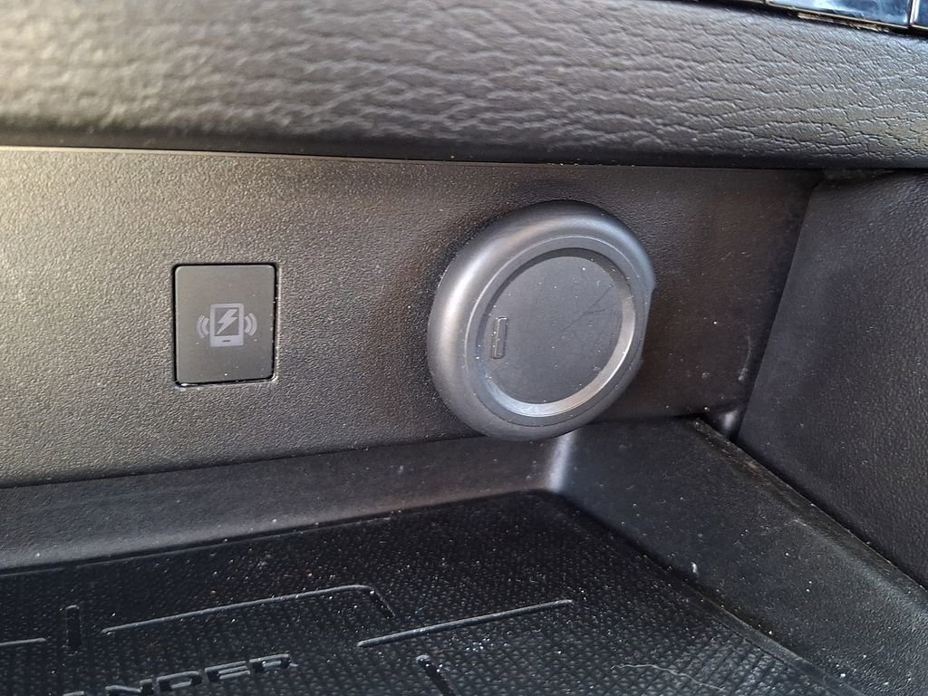 Used 2025 Mitsubishi Outlander SE AWD/4WD image 24