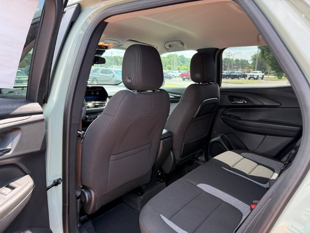 New 2026 Chevrolet TrailBlazer LT FWD image 13