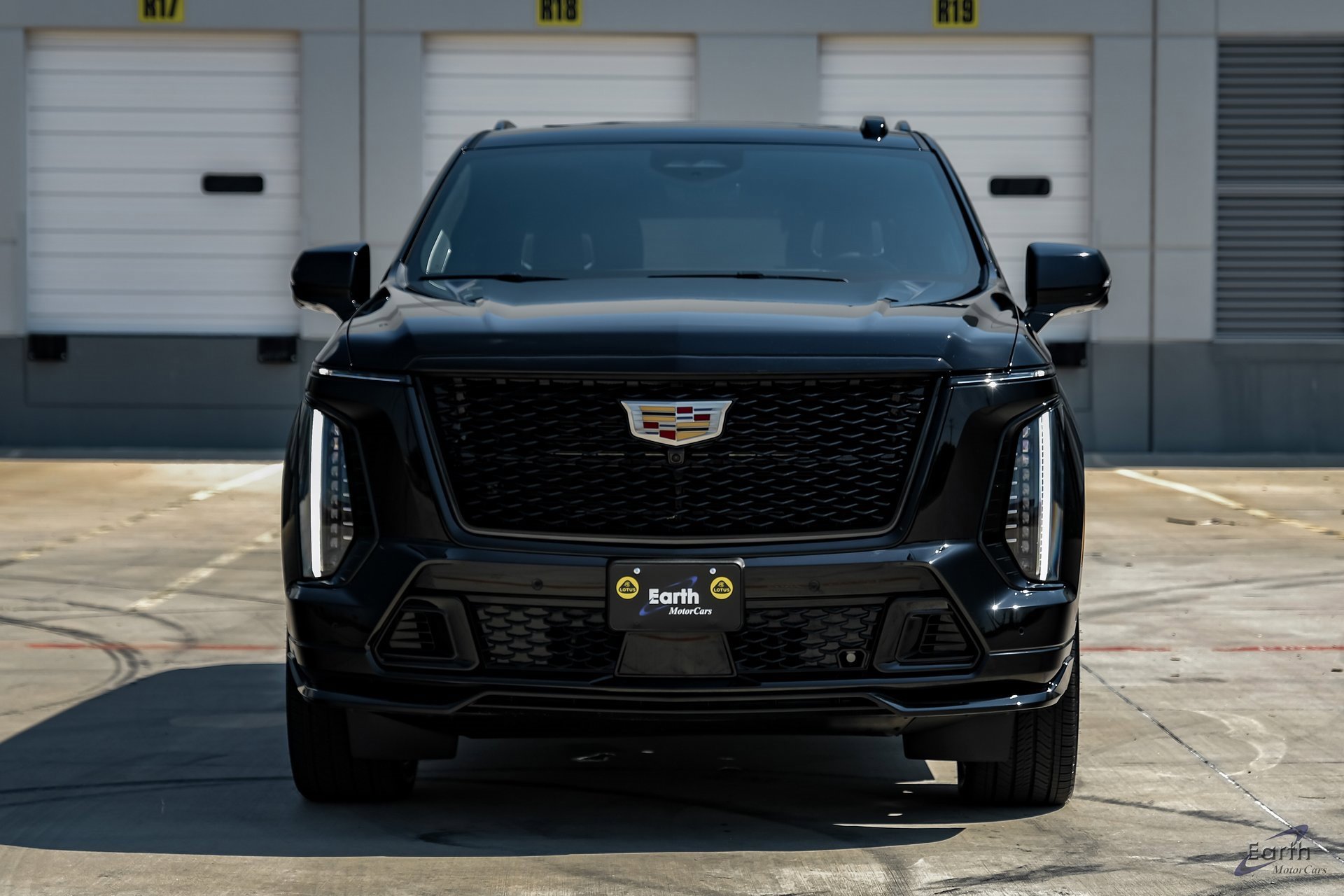 Used 2025 Cadillac Escalade V image 28