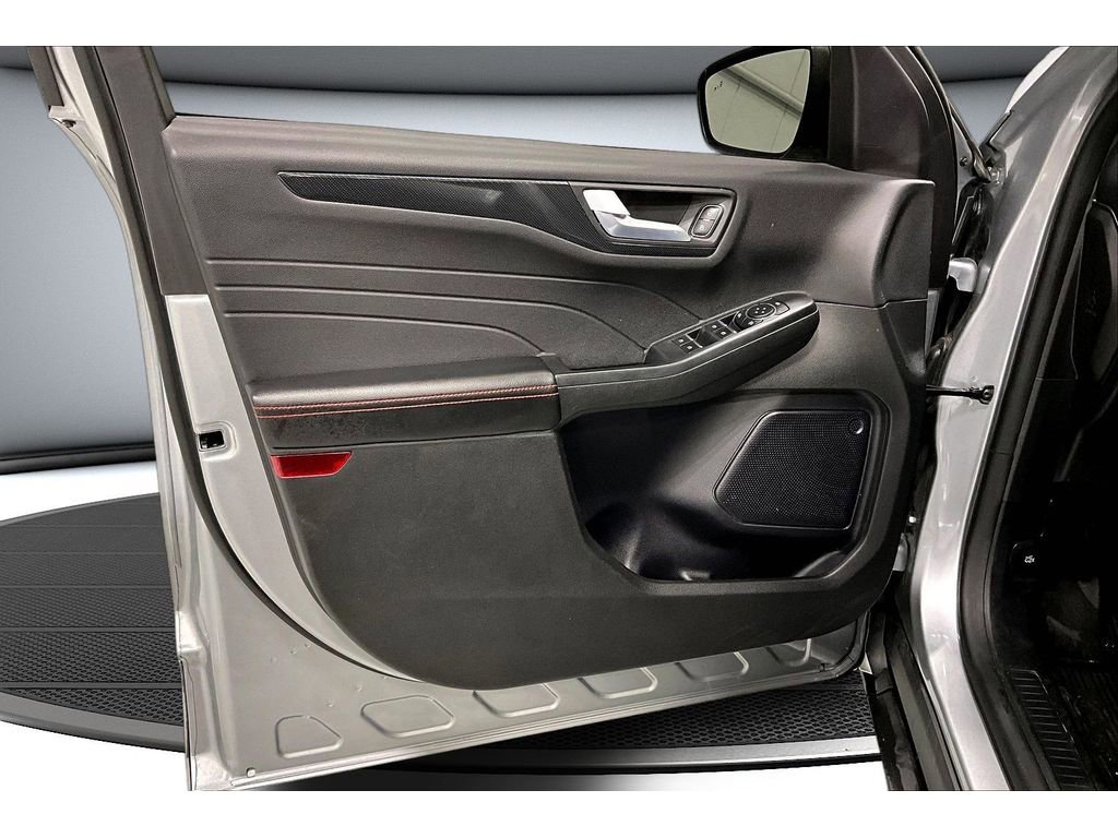 Used 2023 Ford Escape ST-Line w/ Tech Pack #1 image 24