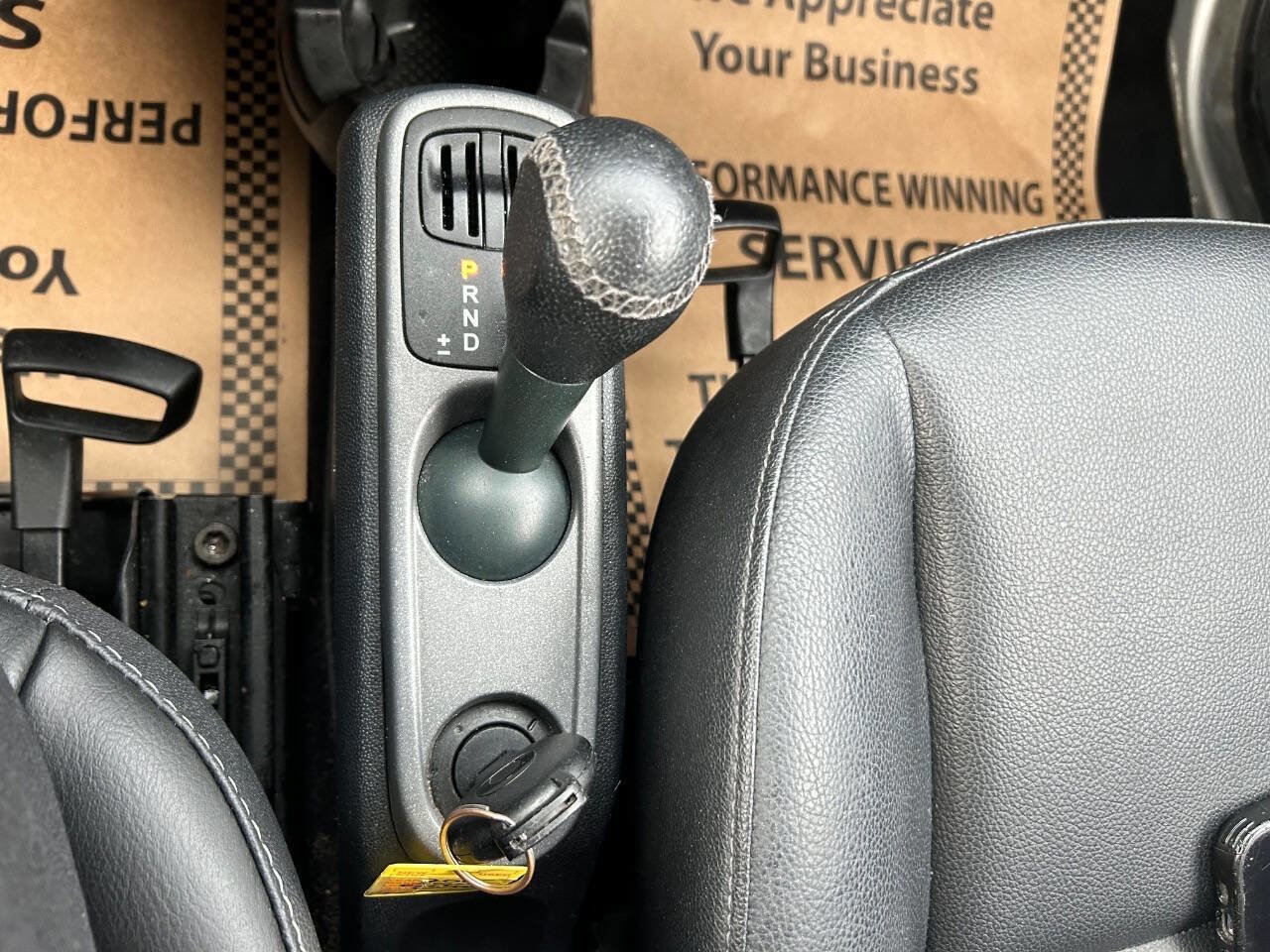 Used 2015 smart fortwo pure image 21