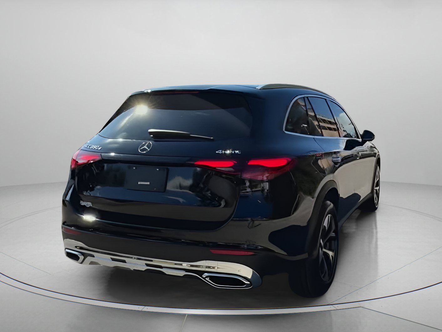 Used 2025 Mercedes-Benz GLC 350e GLC 350e image 26