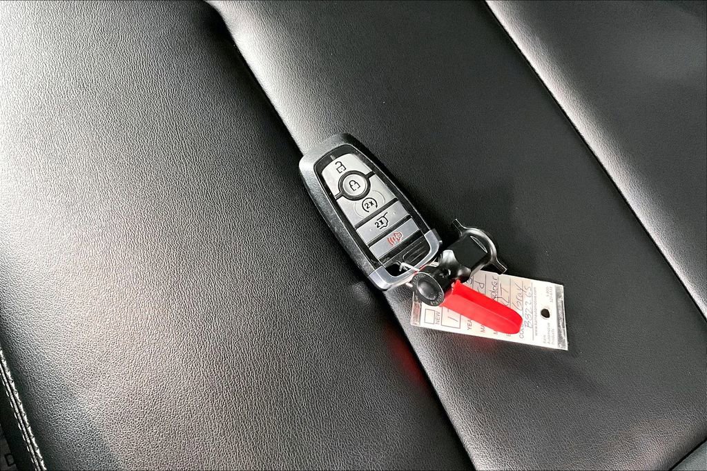 Used 2023 Ford Explorer XLT w/ Equipment Group 202A image 10