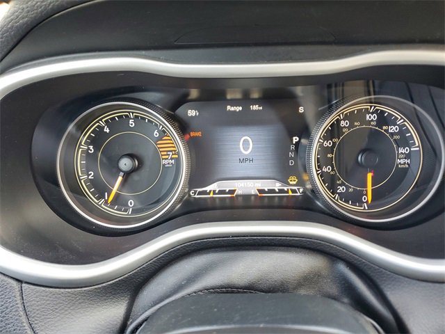 Used 2016 Jeep Cherokee Limited image 18