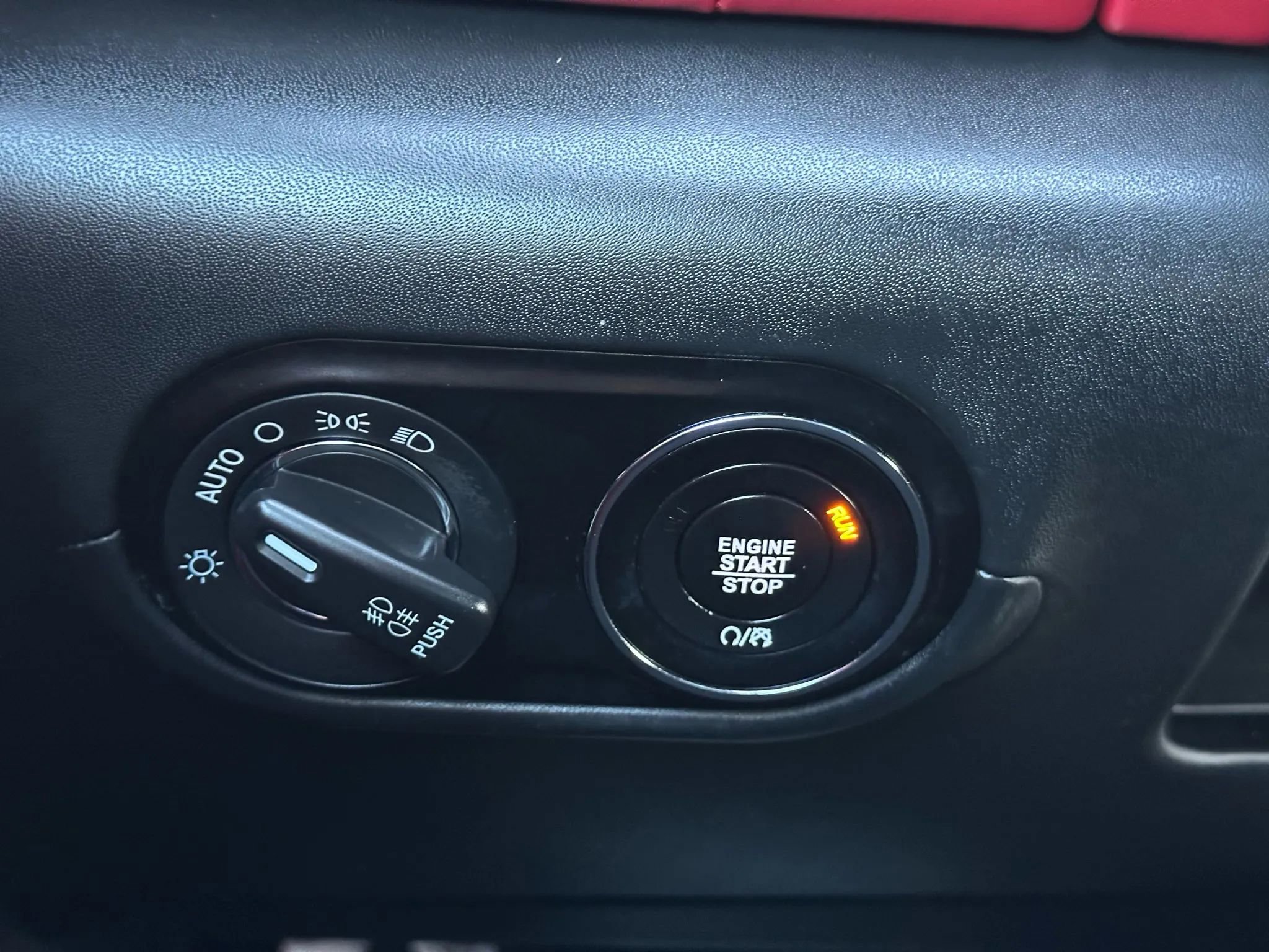 Used 2017 Maserati Levante w/ Sport Package image 33