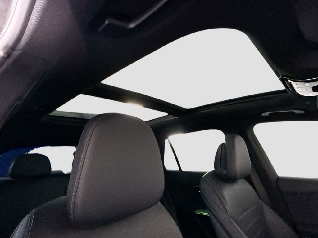 Certified 2025 Mercedes-Benz GLC 300 image 19