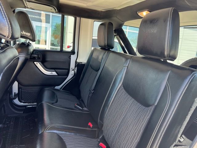 Used 2015 Jeep Wrangler Unlimited Sport AWD/4WD image 17