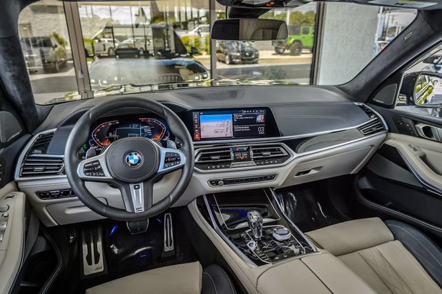 Used 2020 BMW X7 xDrive40i w/ M Sport Package AWD/4WD image 24