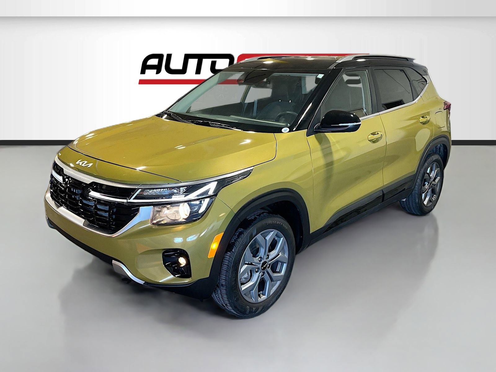 Used 2024 Kia Seltos S image 3