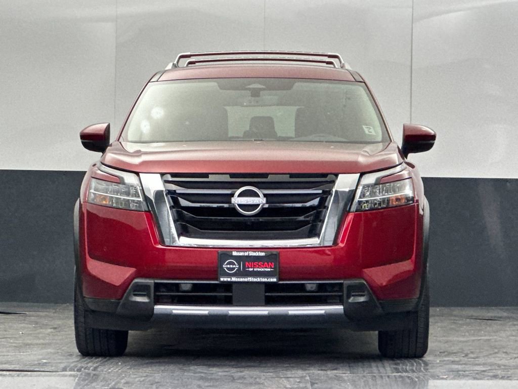 Used 2024 Nissan Pathfinder SL image 8
