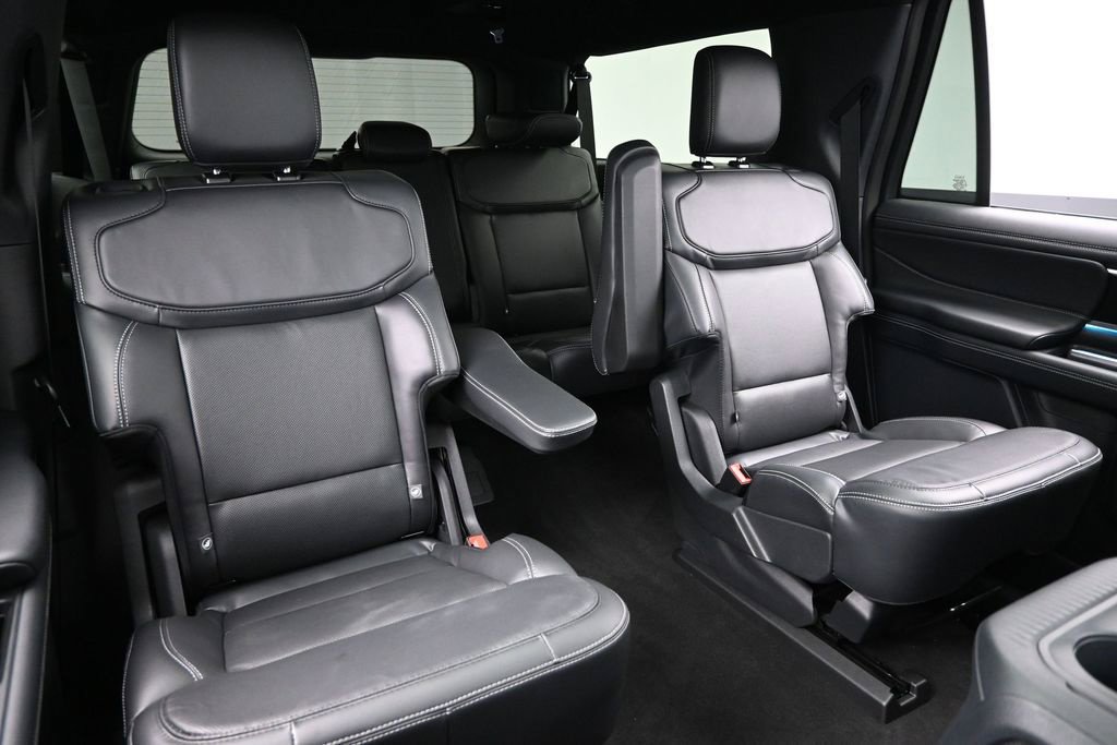 New 2027 Ford Expedition Max Platinum w/ Stealth Performance Package AWD/4WD image 26